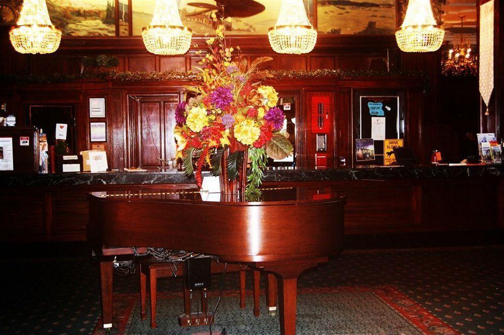 The Monticello Hotel Longview Eksteriør billede
